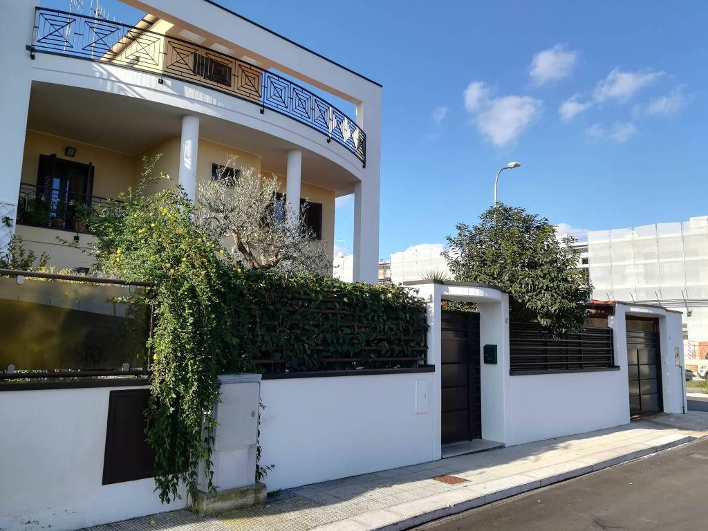 Villa a Casamassima in Via Professor Angelo Neglia - Foto 4