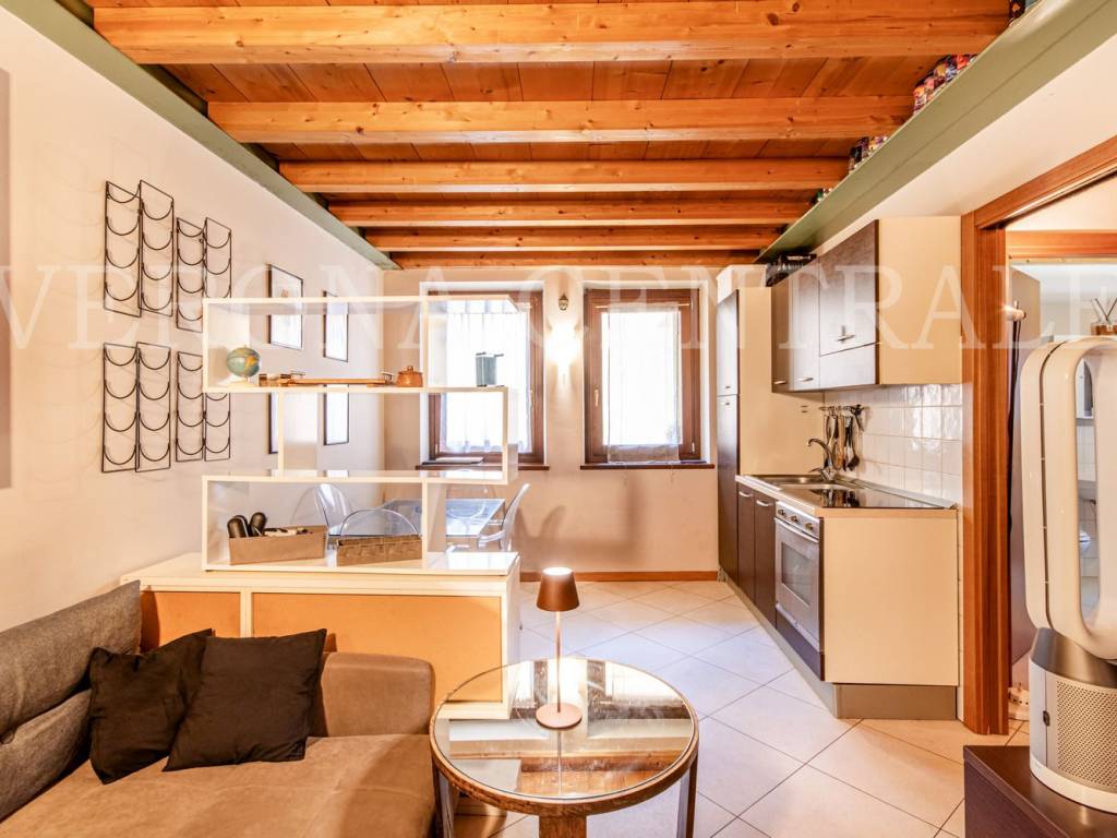 Appartamento a Verona in Via Goffredo Mameli, 88 - Foto 2