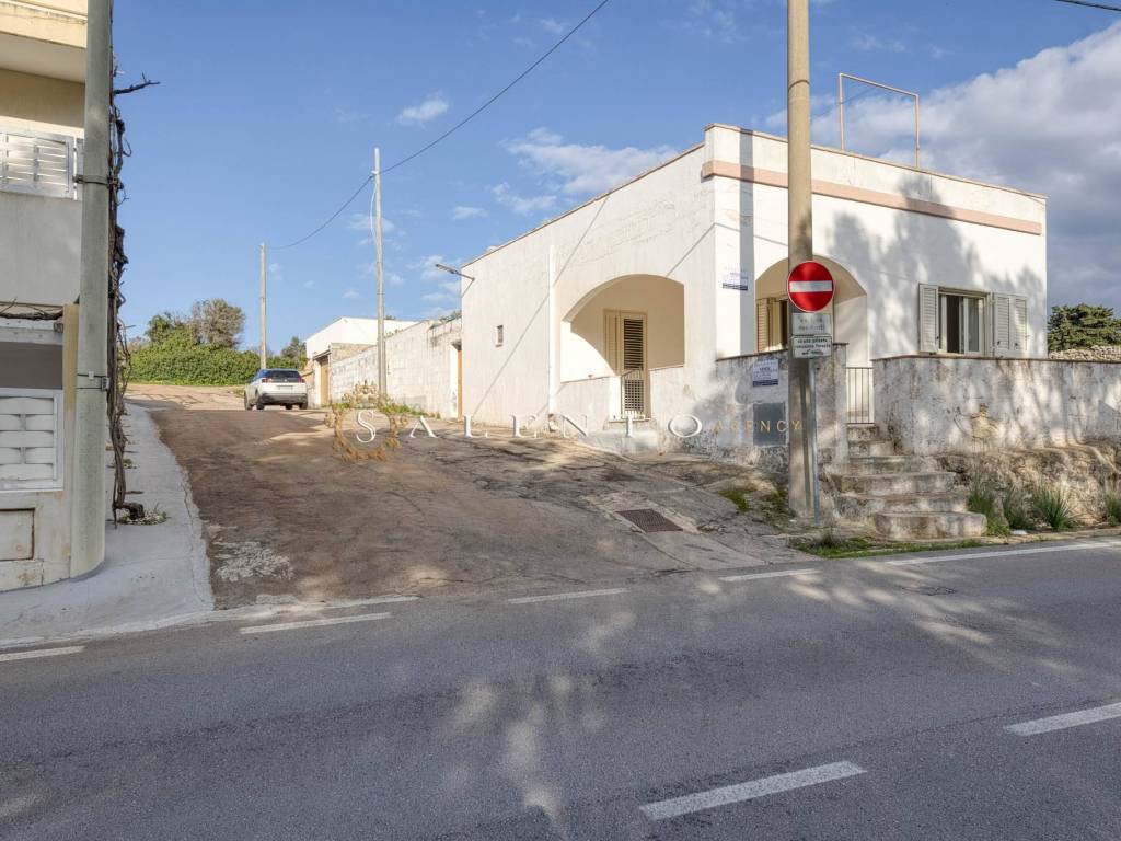 Appartamento a Castrignano del capo in Strada Provinciale Gallipoli Leuca, 27 - Foto 3