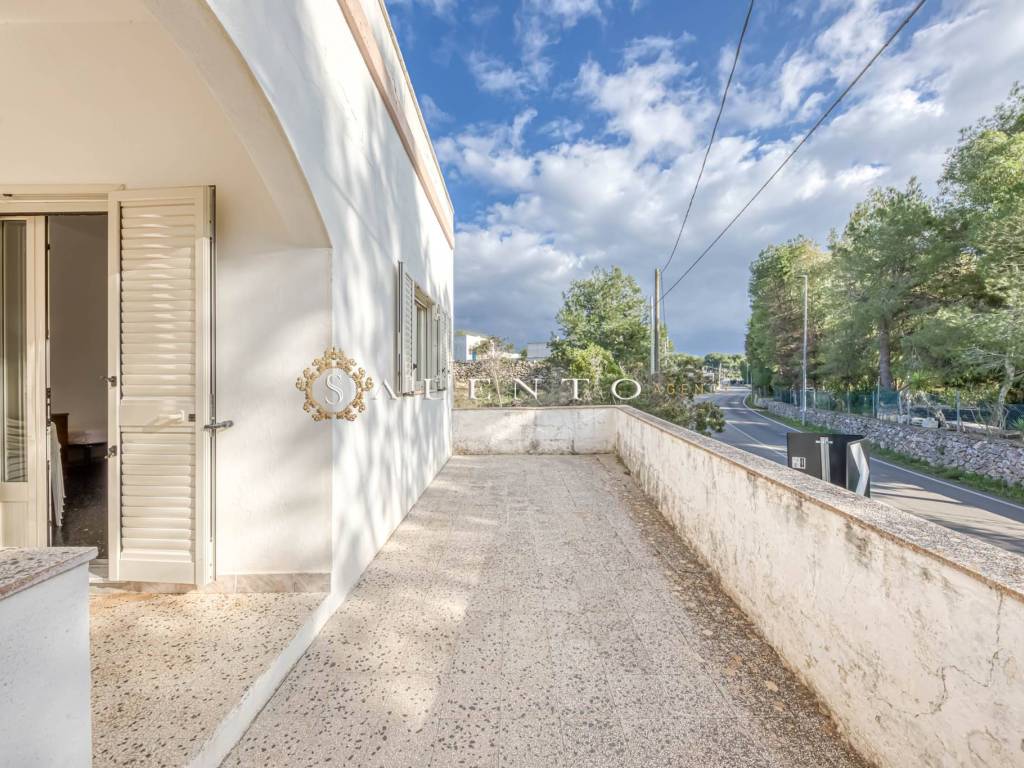Appartamento a Castrignano del capo in Strada Provinciale Gallipoli Leuca, 27 - Foto 4