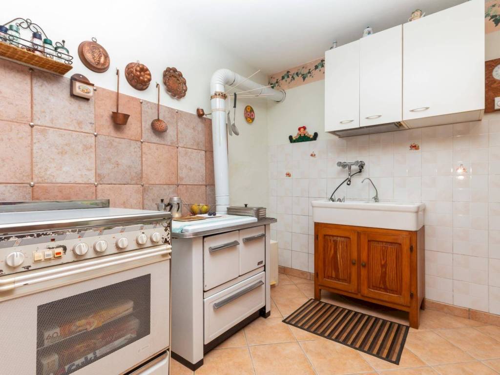 Casa indipendente a Bagnolo piemonte in Via Basse - Foto 5