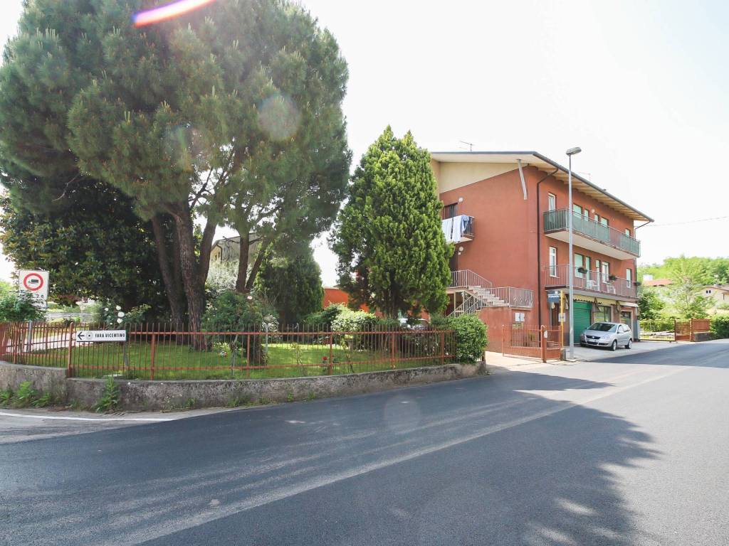 Palazzo / stabile a Fara vicentino in Via Micheloni, 2 - Foto 4