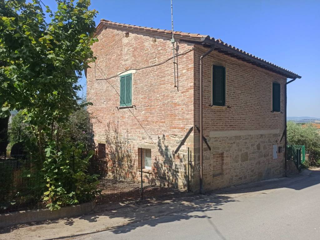 Villa a Castiglione del lago in Via Santa Maria - Foto 2