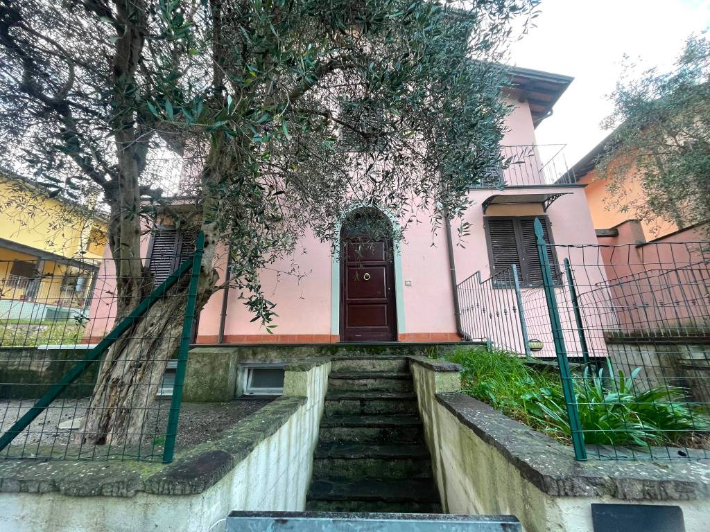 Villa a San giuliano terme in Via 25 Aprile - Foto 2