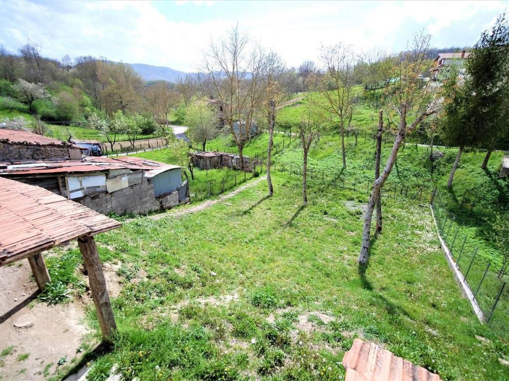 Appartamento a Fiamignano in Via Arapetrianni - Foto 4