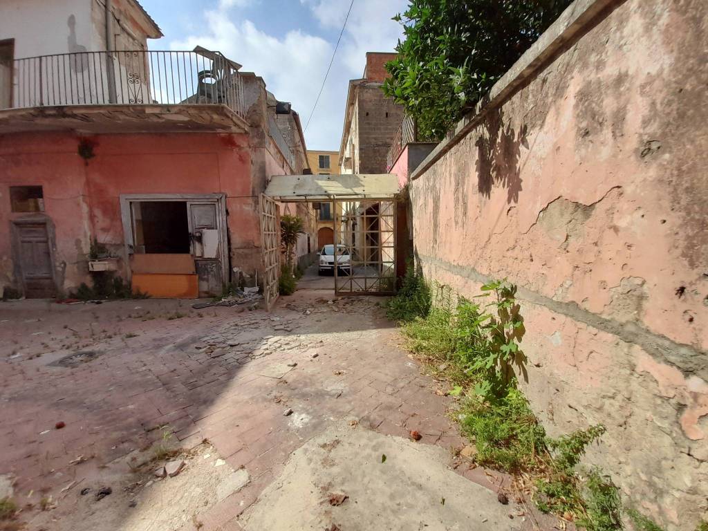 Casa indipendente a Maddaloni in Via Ponte Carolino - Foto 3