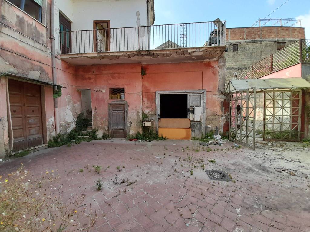 Casa indipendente a Maddaloni in Via Ponte Carolino - Foto 4