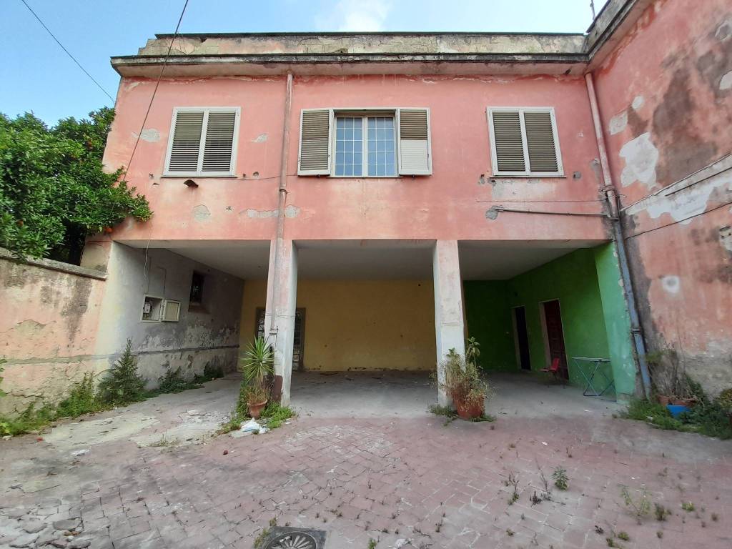Casa indipendente a Maddaloni in Via Ponte Carolino - Foto 5
