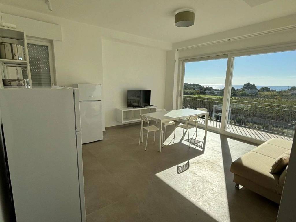 Appartamento a Leporano in VIA LUOGOVIVO 1736, MARINA DI LEPORANO, 1736 - Foto 2