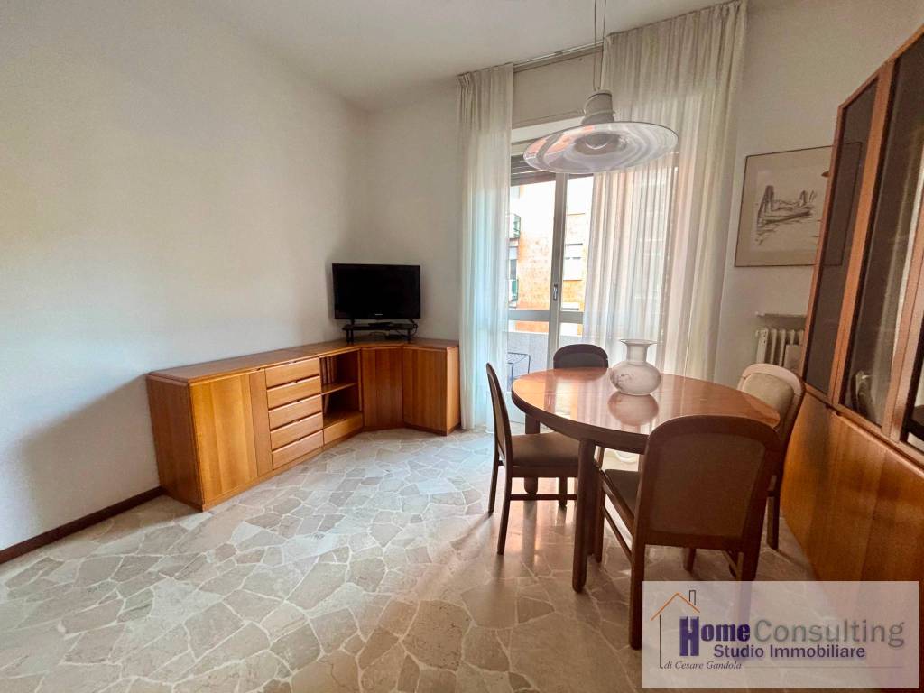 Appartamento a Como in Via Magenta, 8 - Foto 5