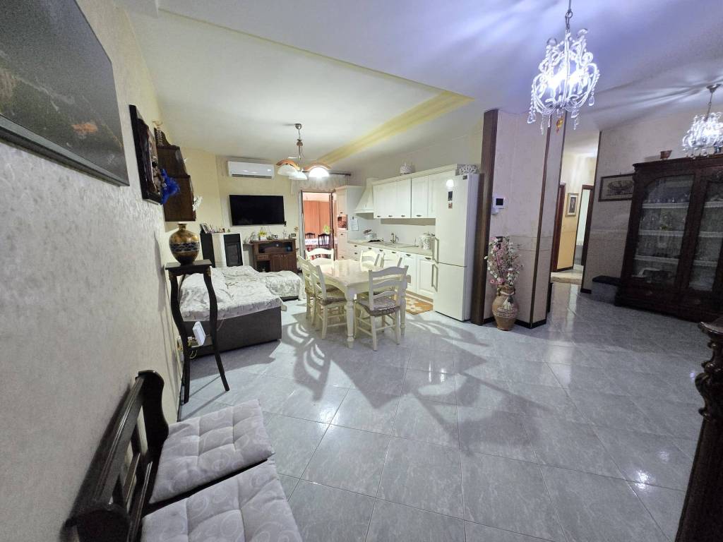Appartamento a Casoria in Via Leonida Bissolati Trav. 2 - Foto 2