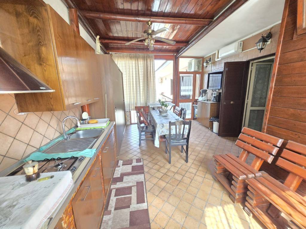 Appartamento a Casoria in Via Leonida Bissolati Trav. 2 - Foto 4