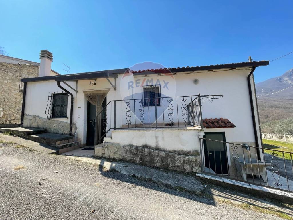 Casa indipendente a Scapoli in Via Cannine - Foto 3