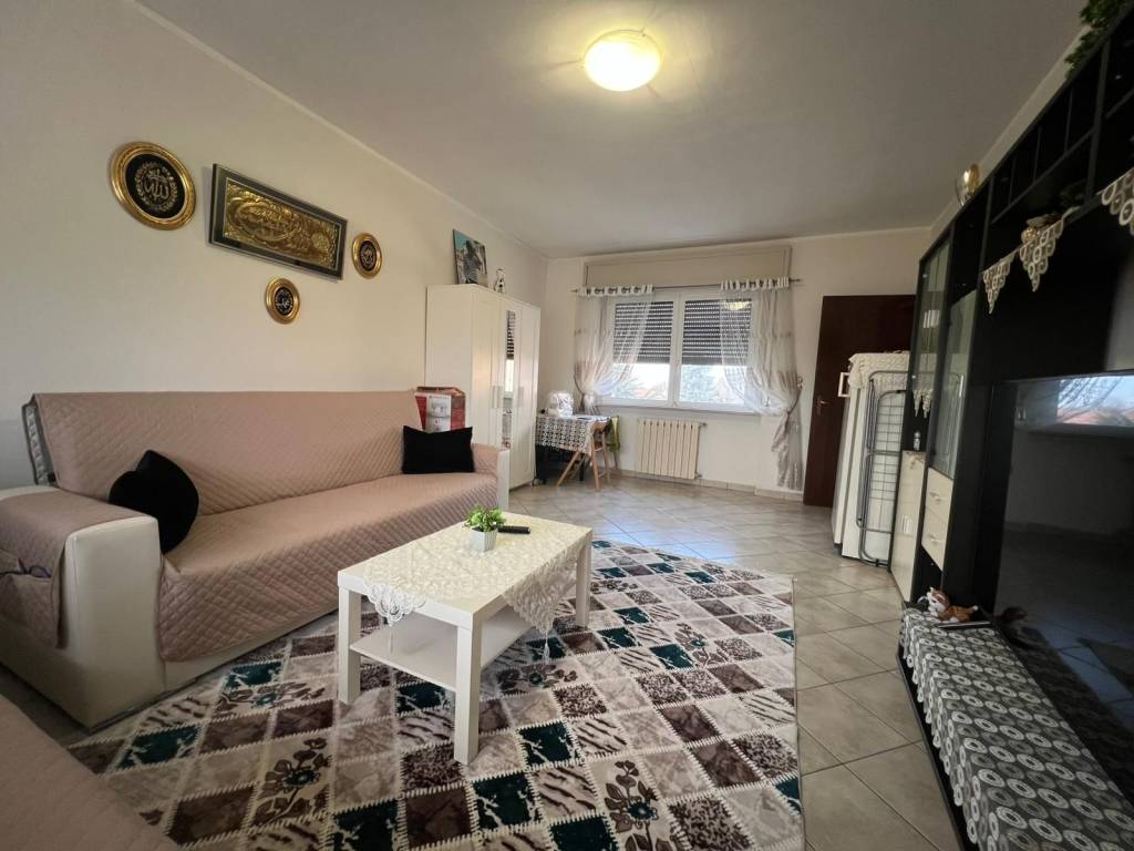 Appartamento a Borghetto lodigiano in VIA LAGO - Foto 3