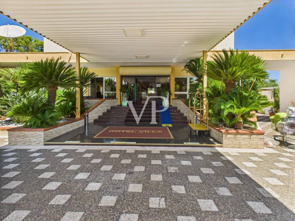 Palazzo / stabile a Bisceglie in Viale la Testa, 2 - Foto 2