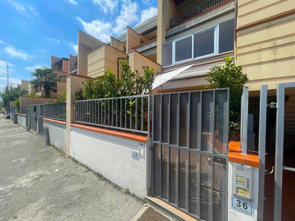 Appartamento a Martinsicuro in Via E. Berlinguer - Foto 4