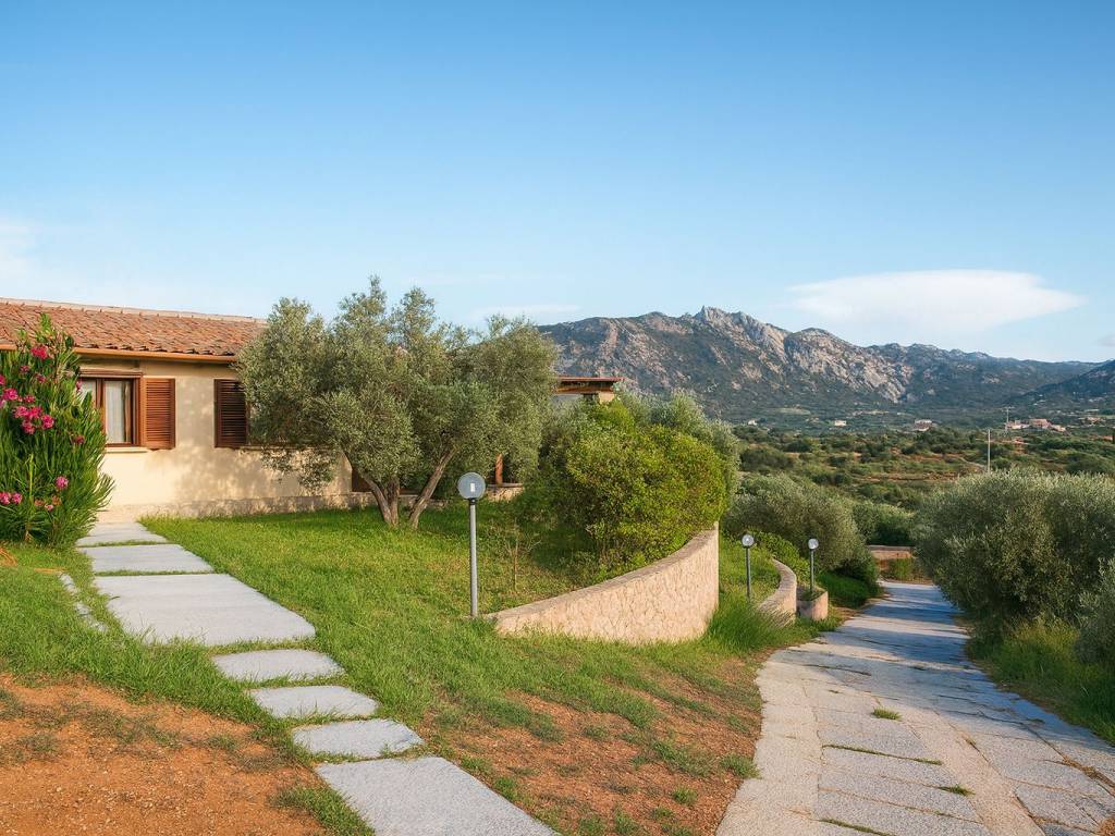 Villa a Golfo aranci in Circonvallazione Di Golfo Aranci - Foto 2