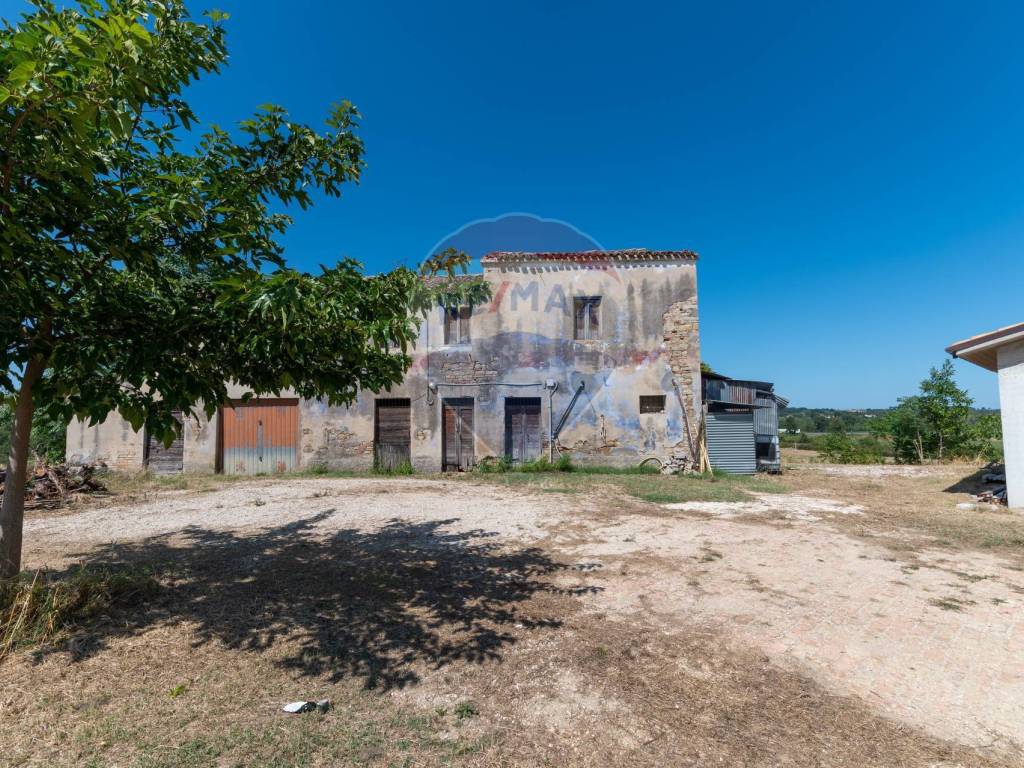 Rustico / casale a Monte roberto in via esino, 64 - Foto 3
