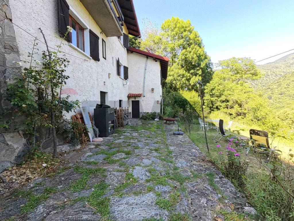 Casa indipendente a Agra in via croci, 7 - Foto 4