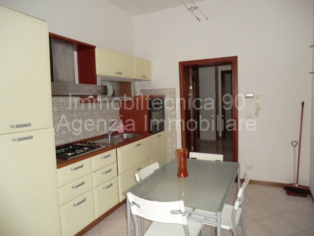 Appartamento a Arezzo in via guido monaco - Foto 2