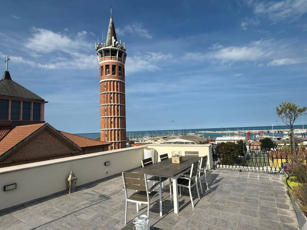 Appartamento a Civitanova marche in Via Pola, 108 - Foto 2