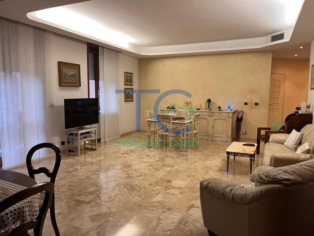Appartamento a Piacenza in Via IV Novembre - Foto 2