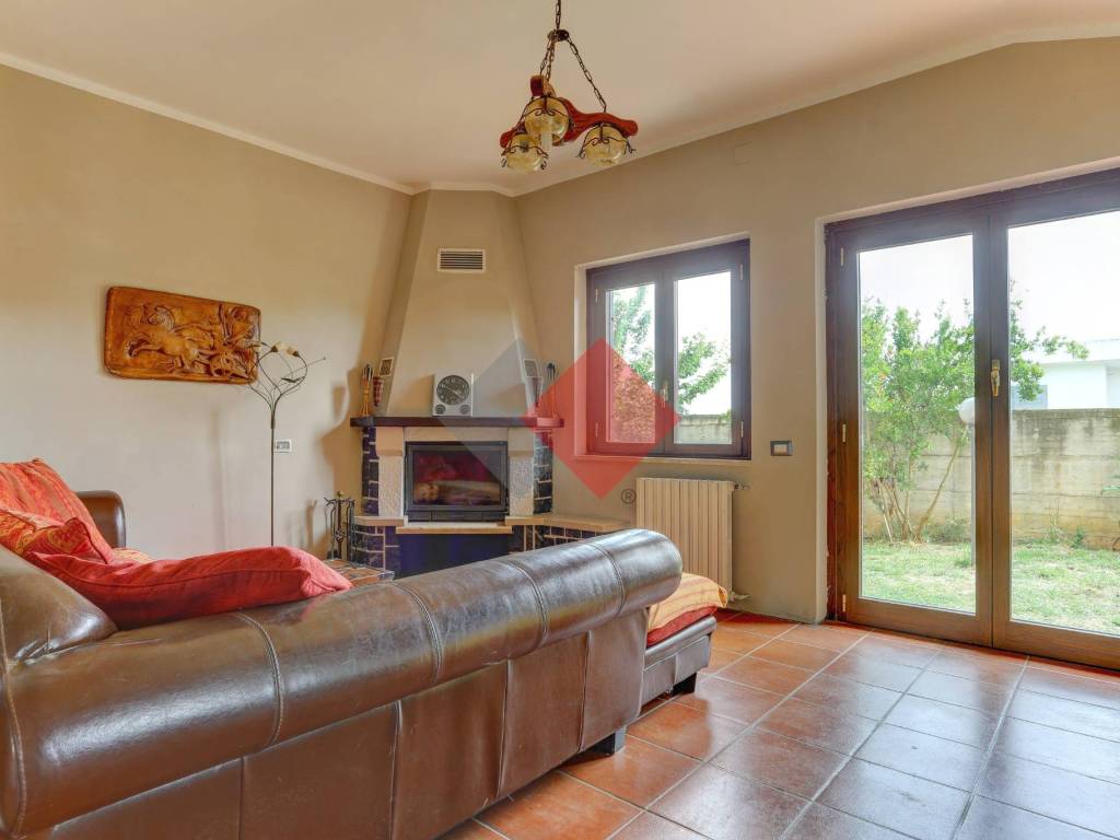 Villa a Cisterna di latina in Via Milano, 25 - Foto 5