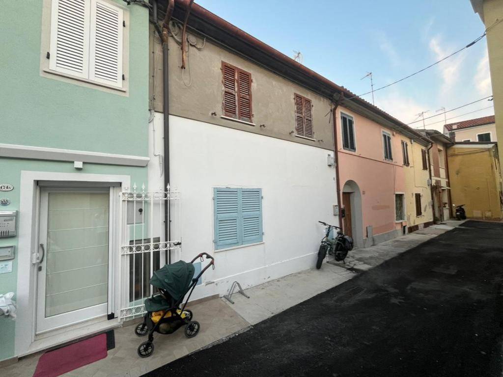 Casa indipendente a Fano in Via Nazario Sauro, 174 - Foto 2
