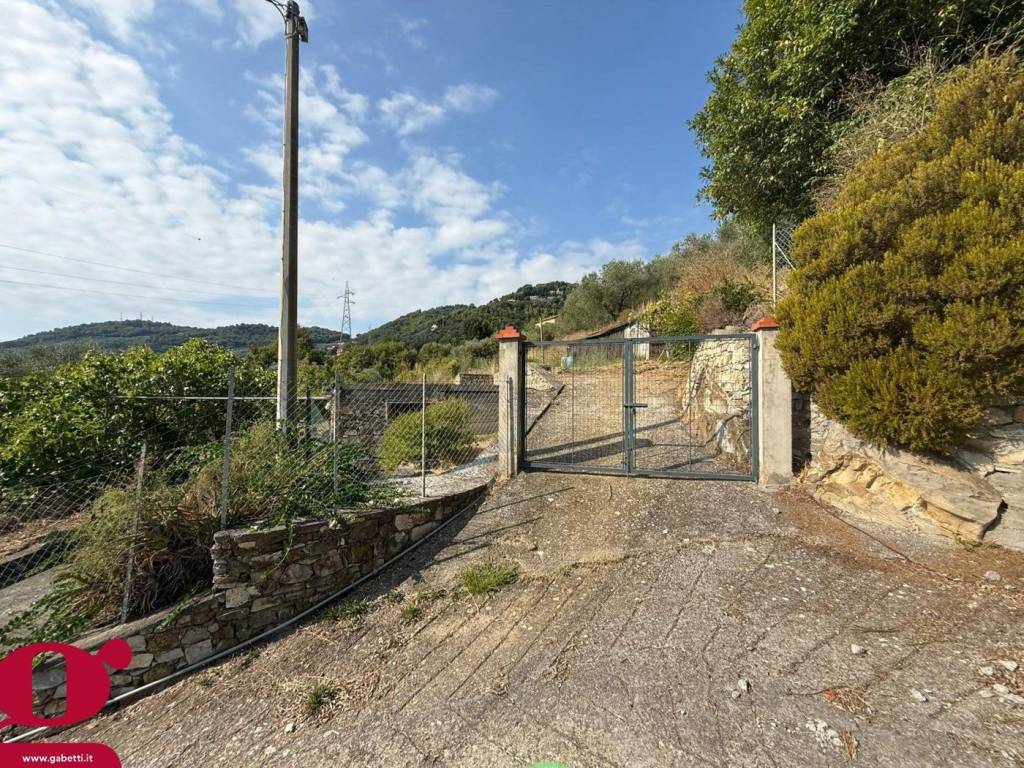 Terreno a Imperia in Via Campi Rossi, snc - Foto 2