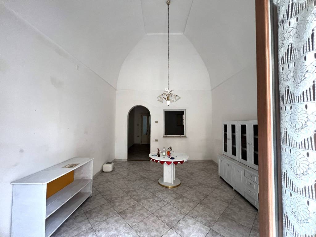 Appartamento a Manduria in Via Galliano Maggiore, 94 - Foto 2