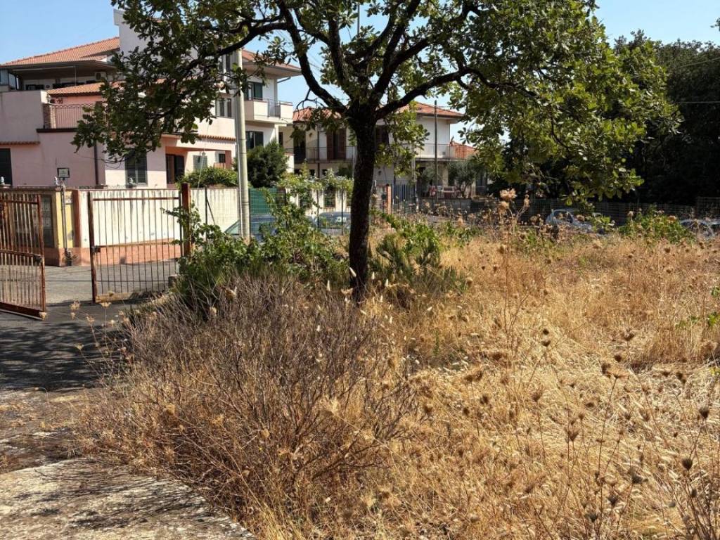 Terreno a Trecastagni in Via Michele Amari, 14 - Foto 5