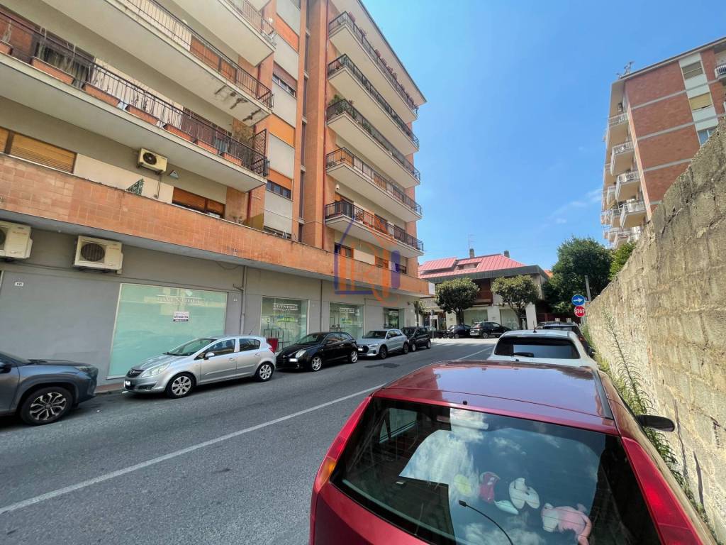 Immobile a Lamezia terme in Via Salvatore Aversa e Lucia Precenzano, 8 - Foto 2