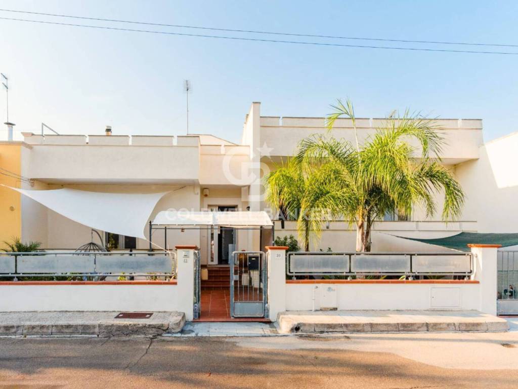 Casa indipendente a Aradeo in Via Lippi, 20 - Foto 2