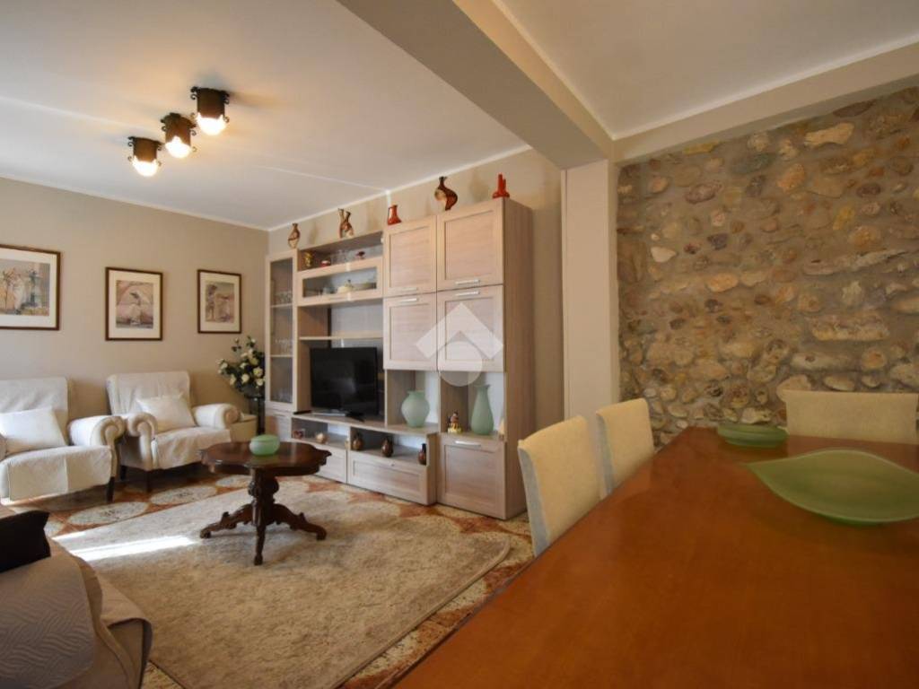 Casa indipendente a Castiglione delle stiviere in Via Bernardo Ordanino, 46 - Foto 5