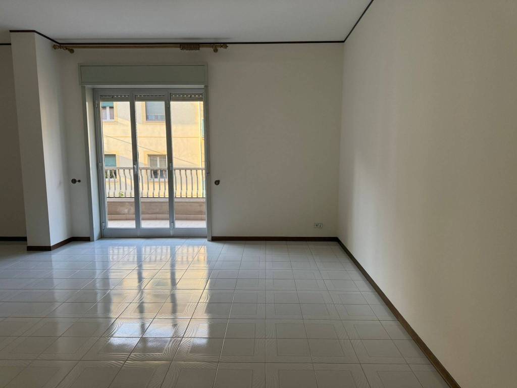 Appartamento a Caltanissetta in Viale Sicilia - Foto 3