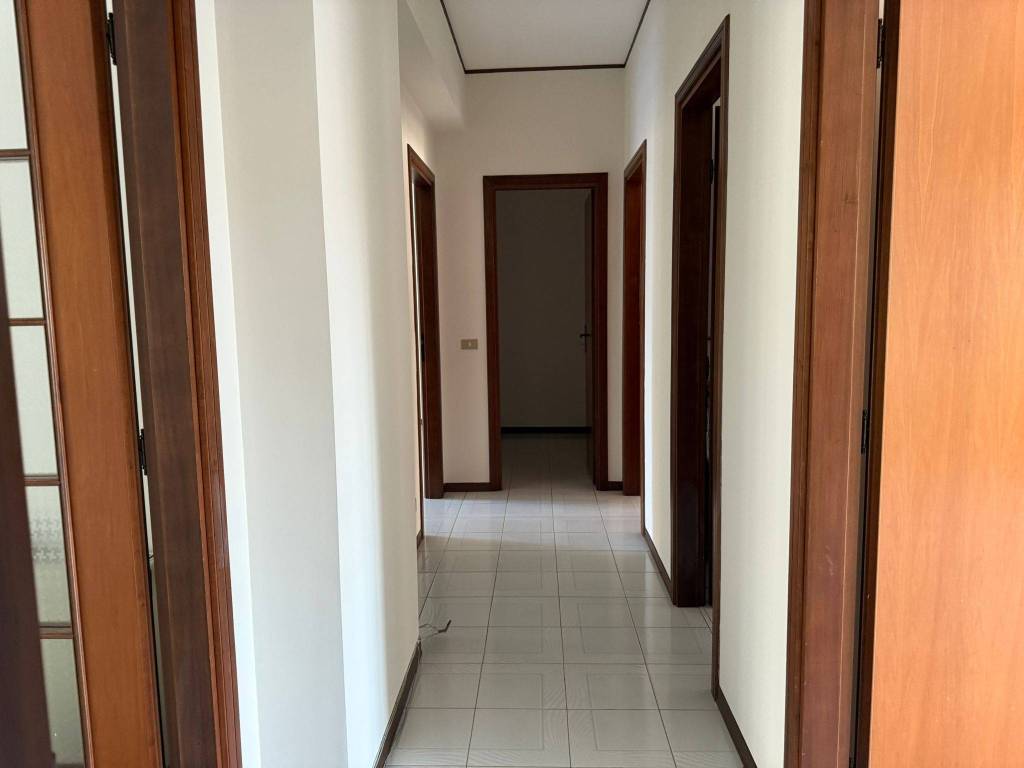 Appartamento a Caltanissetta in Viale Sicilia - Foto 4