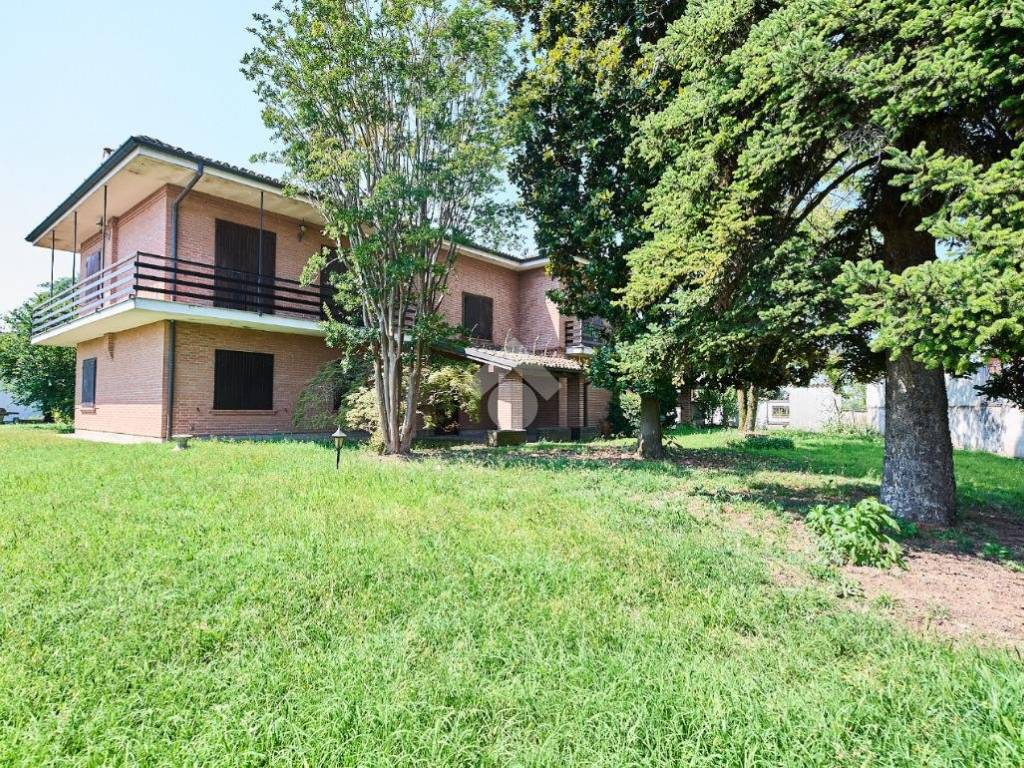 Villa a Spino d'adda in Via G. Verdi, 1 - Foto 2