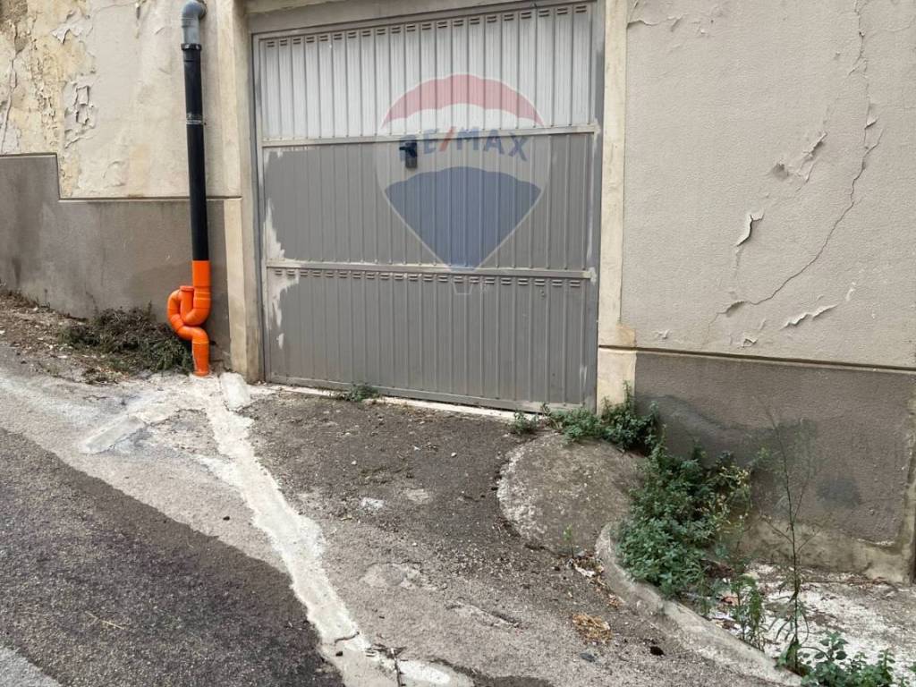 Box / garage a Caltanissetta in Via Lazio - Foto 4