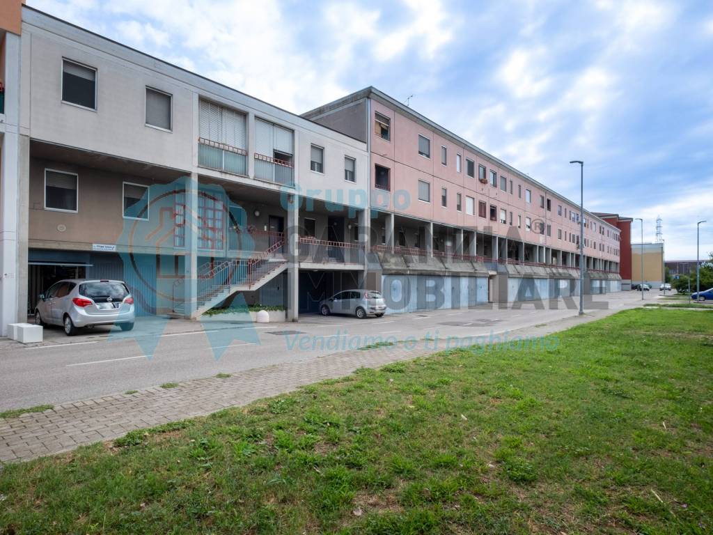Appartamento a Mantova in Via Filippo Juvarra - Foto 2