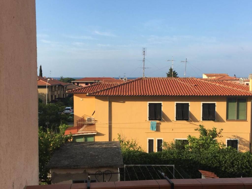 Appartamento a Marciana marina in Via Martiri di Corfù e Cefalonia - Foto 3