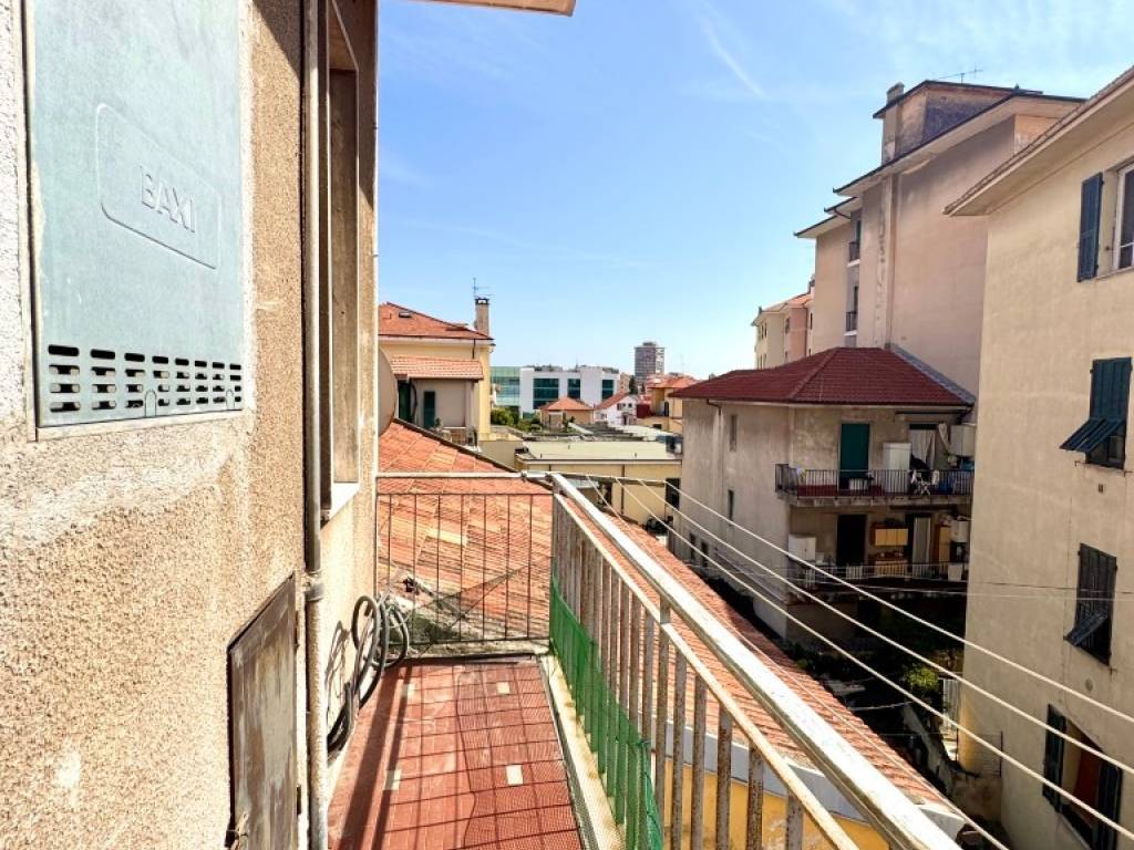 Appartamento a Imperia in Via 25 Aprile, 91 - Foto 4
