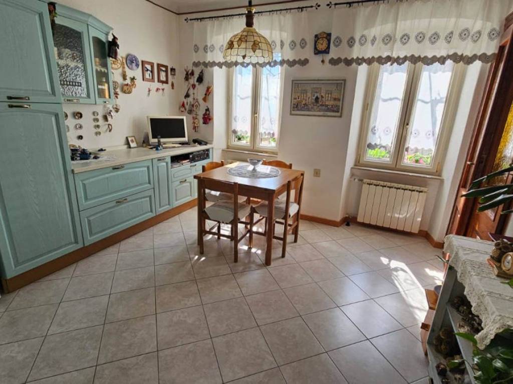 Villa a Trieste in Via Giuseppe Bernardino Bison, 12 - Foto 3