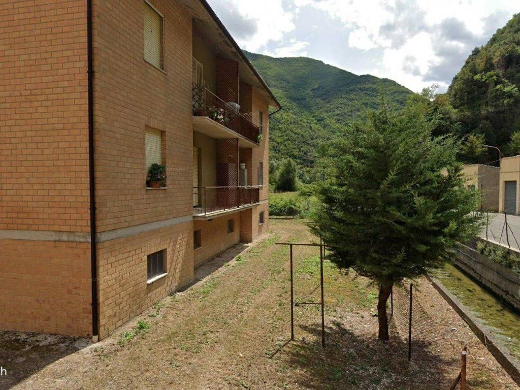 Appartamento a Pioraco in via g. rossini - Foto 4