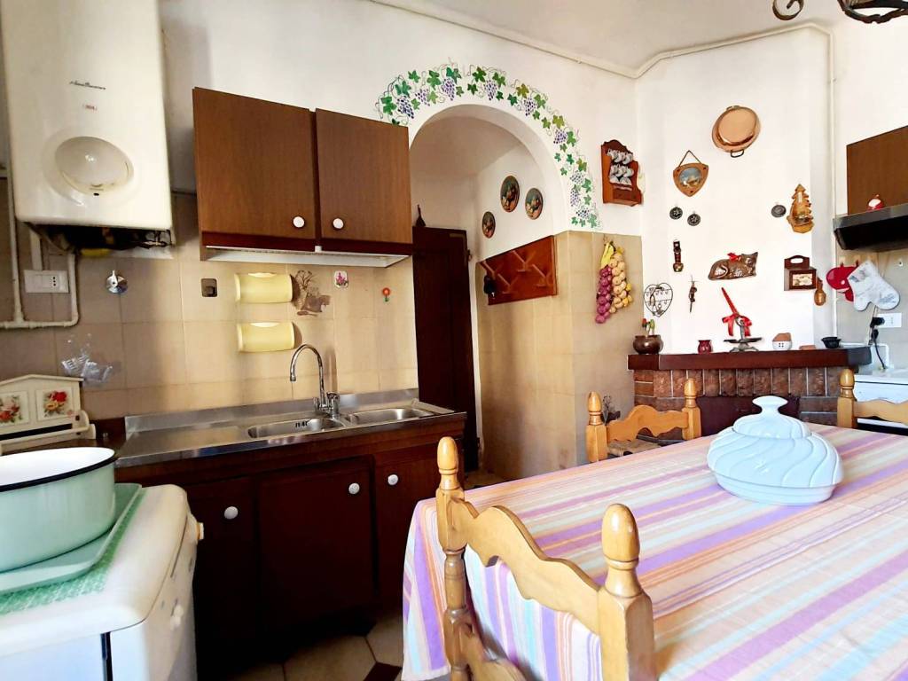 Appartamento a Arcola in Strada Provinciale di Lerici - Foto 3