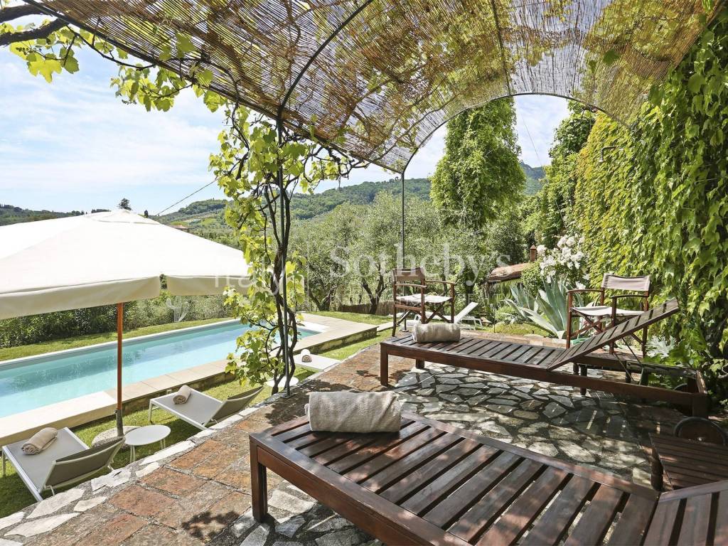 Villa a Lucca in Via del Colle di Stabbiano - Foto 2