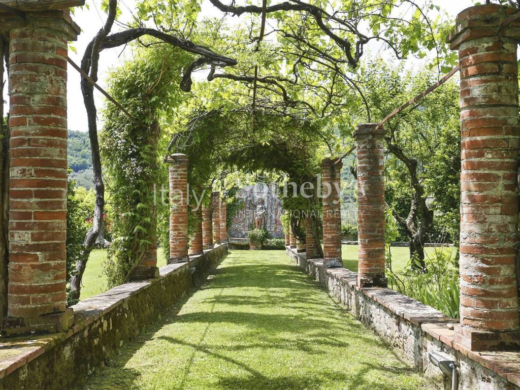 Villa a Lucca in Via del Colle di Stabbiano - Foto 3