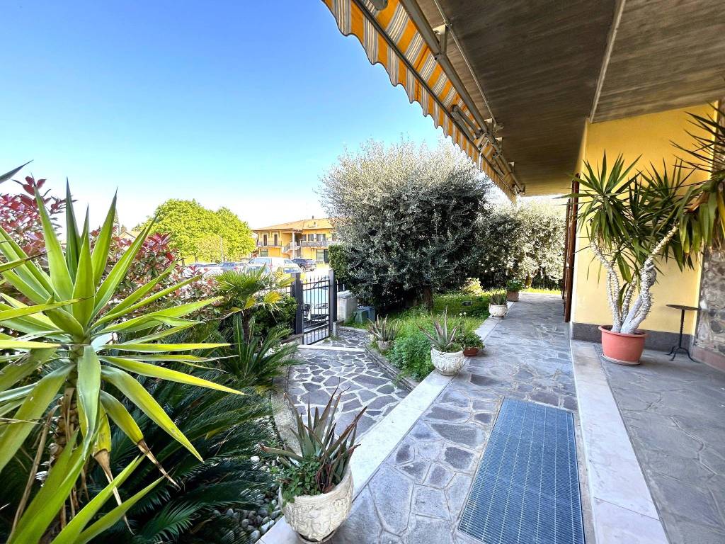 Villa a Peschiera del garda in Via Vittorio Alfieri - Foto 5
