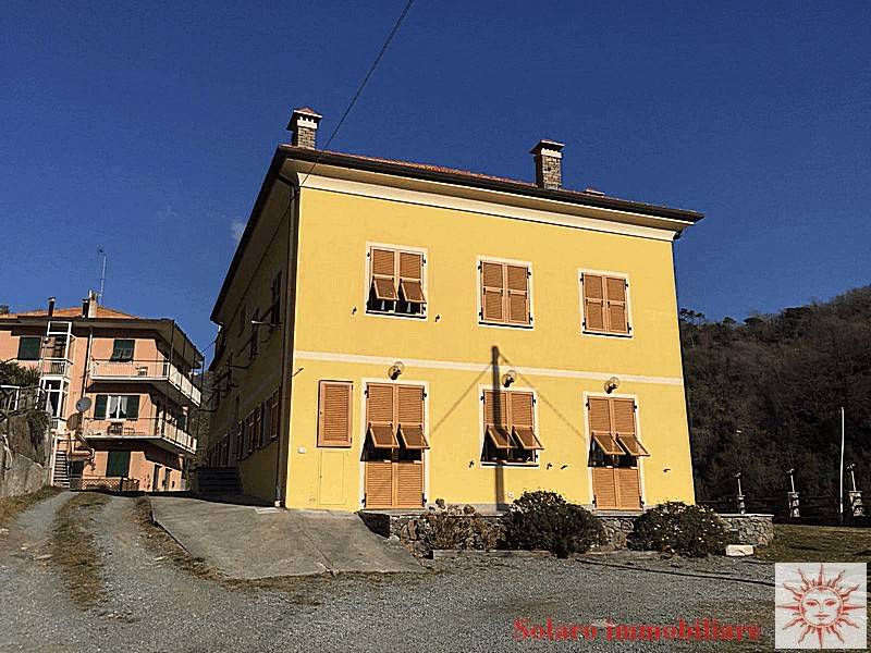 Villa a Varazze in Via Emilio Vecchia, 51 - Foto 2
