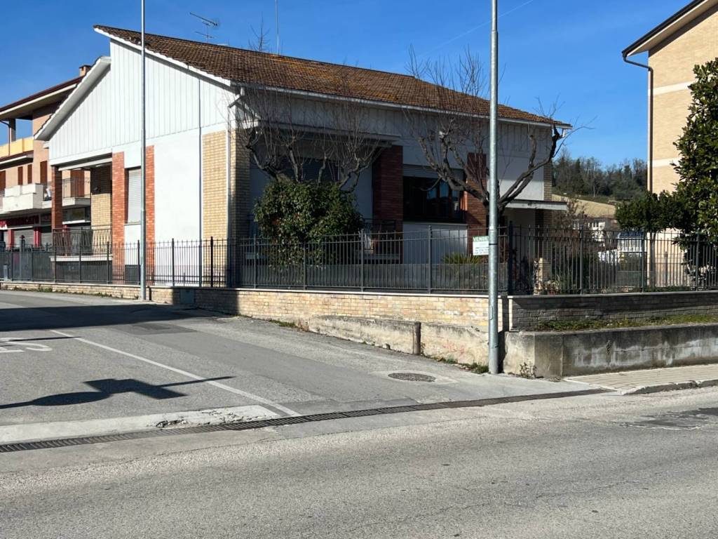 Casa indipendente a Falerone in via della resistenza - Foto 3
