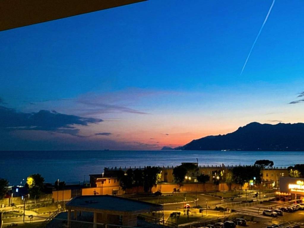 Appartamento a Salerno in Via Generale Clark, 37 - Foto 2